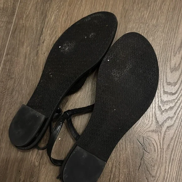 Sandals - Picture 3 of 3